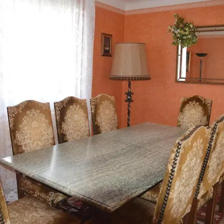 Aux Pieds Des Pyrenees Vakantiehuis Azereix